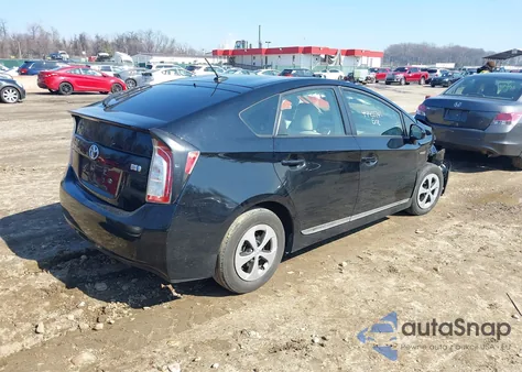 2013 Toyota Prius Three z USA, uszkodzony, nr VIN JTDKN3DU7D5696910